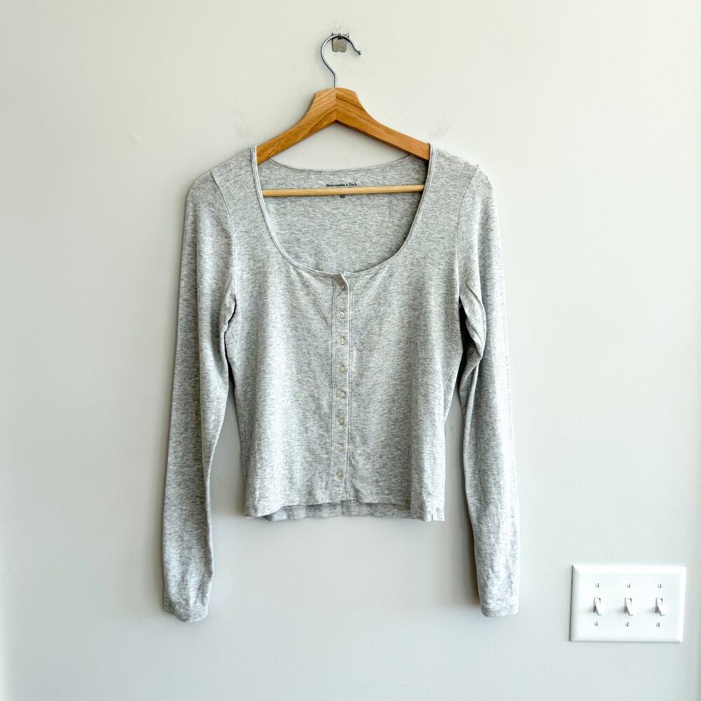 Abercrombie & Fitch Henley Button Front Ribbed Scoop Neck Long Sleeve Top Gray S
